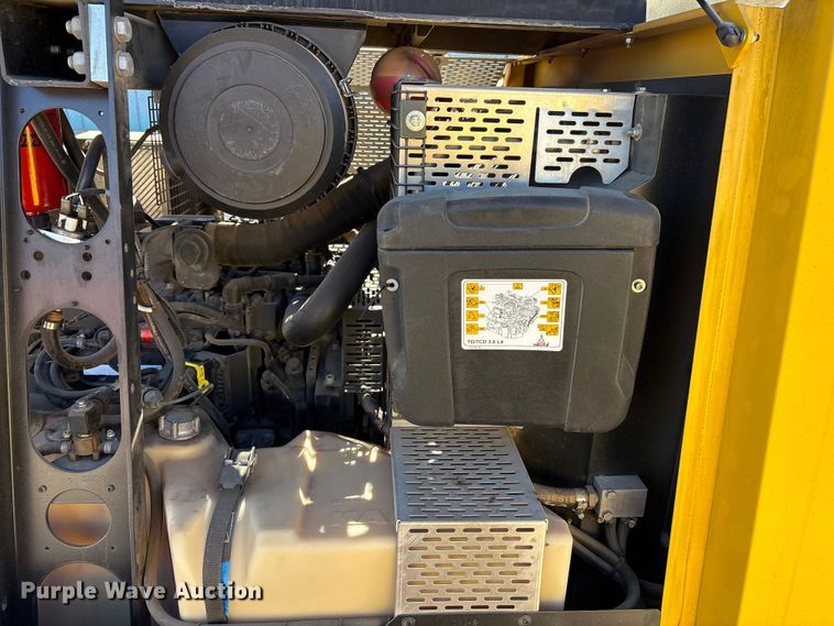 image for item EU4937 2023 Kaeser M118 air compressor