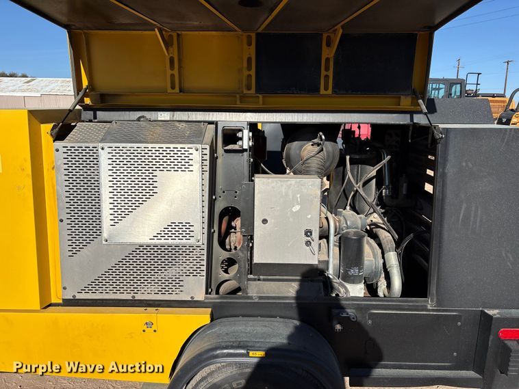 image for item EU4937 2023 Kaeser M118 air compressor