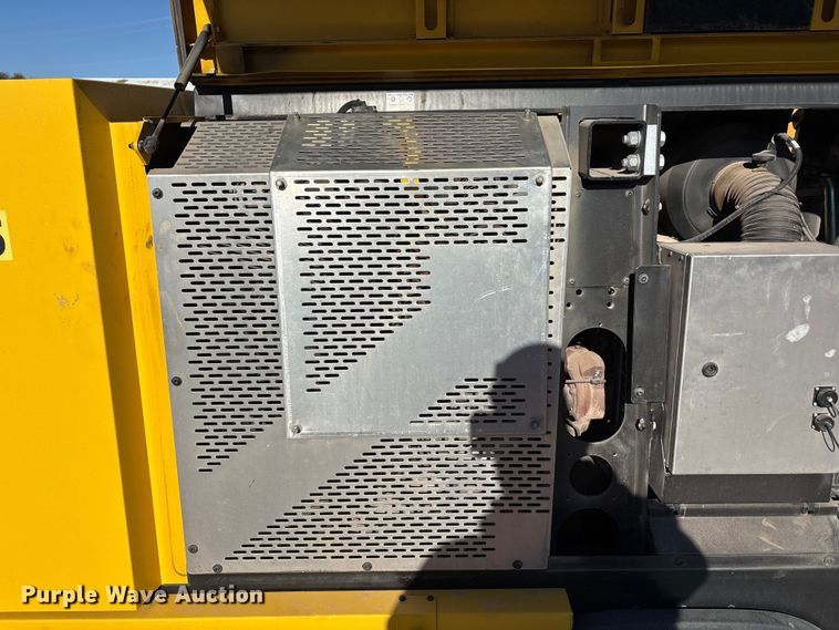 image for item EU4937 2023 Kaeser M118 air compressor