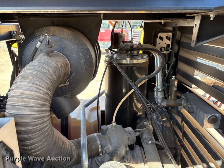 image for item EU4938 2022 Kaeser M118 air compressor