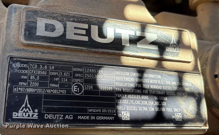 image for item EU4939 2022 Kaeser M118 air compressor