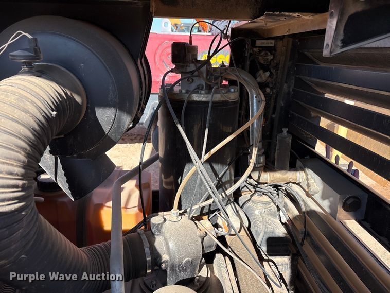 image for item EU4939 2022 Kaeser M118 air compressor