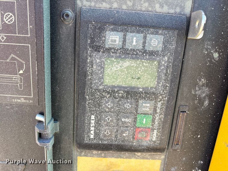 image for item EU4941 2022 Kaeser M118 air compressor