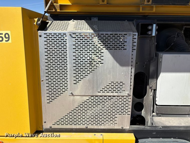 image for item EU4941 2022 Kaeser M118 air compressor