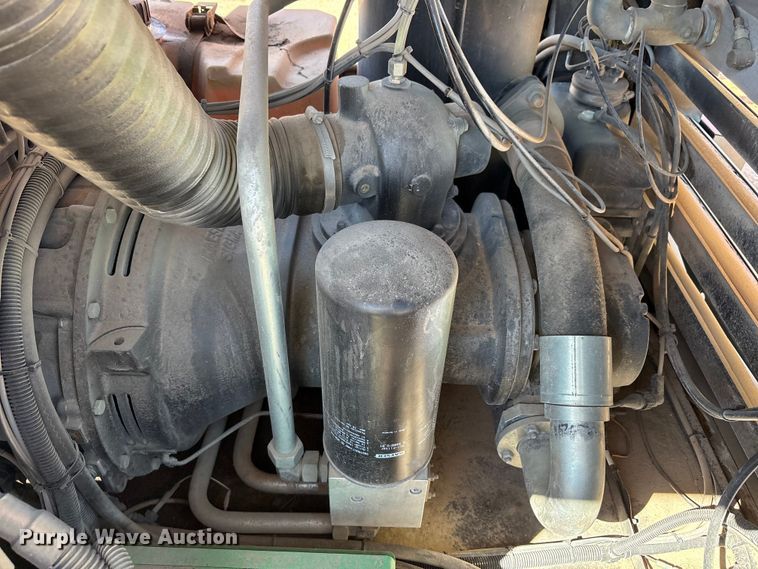 image for item EU4941 2022 Kaeser M118 air compressor