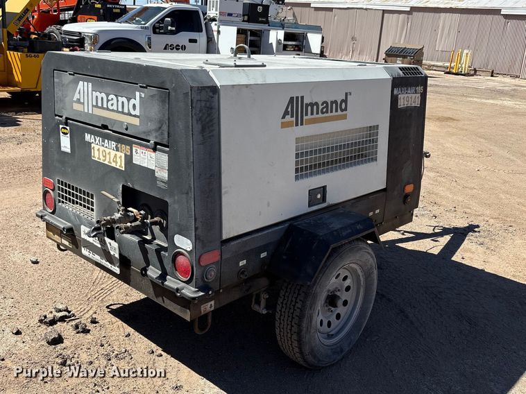 image for item EU4942 2019 Allmand Maxi-air 185 Portable air compressor