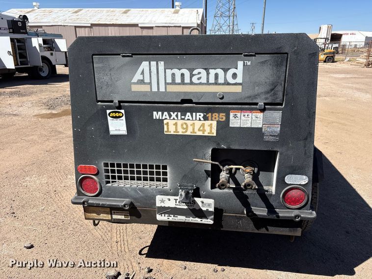 image for item EU4942 2019 Allmand Maxi-air 185 Portable air compressor