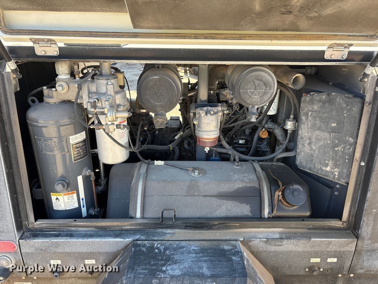 image for item EU4942 2019 Allmand Maxi-air 185 Portable air compressor