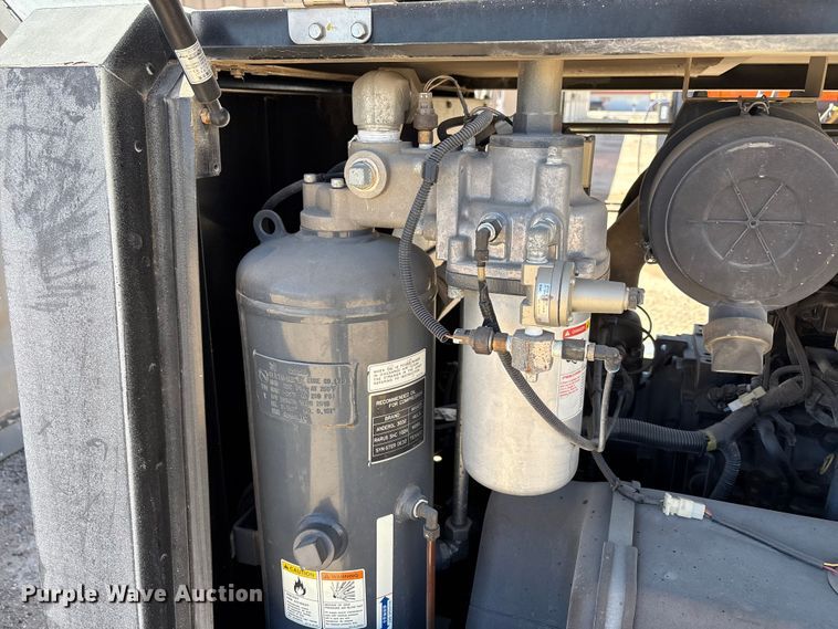 image for item EU4942 2019 Allmand Maxi-air 185 Portable air compressor