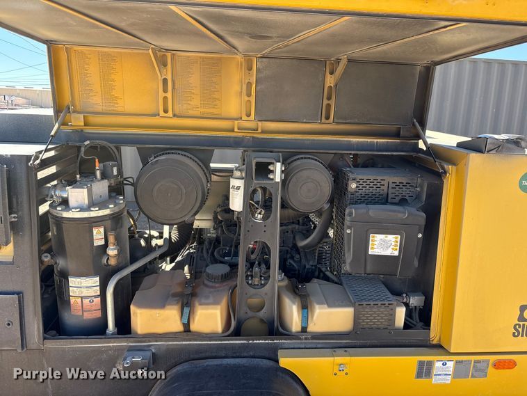 image for item EU4943 2022 Kaeser M118 air compressor