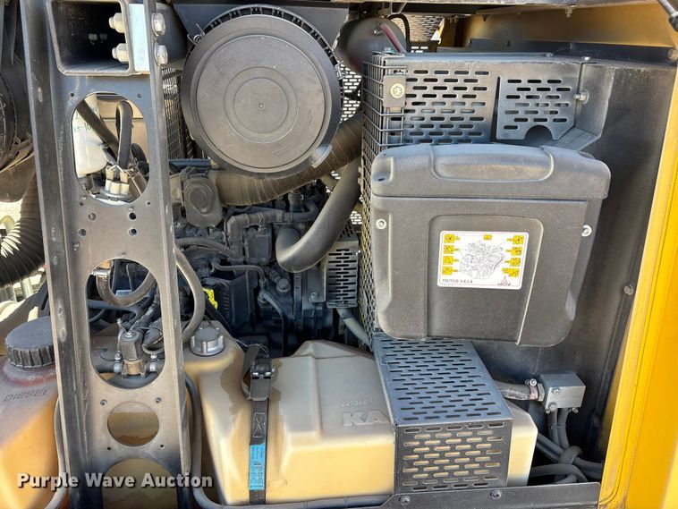 image for item EU4943 2022 Kaeser M118 air compressor