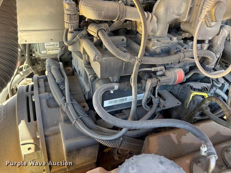 image for item EU4943 2022 Kaeser M118 air compressor