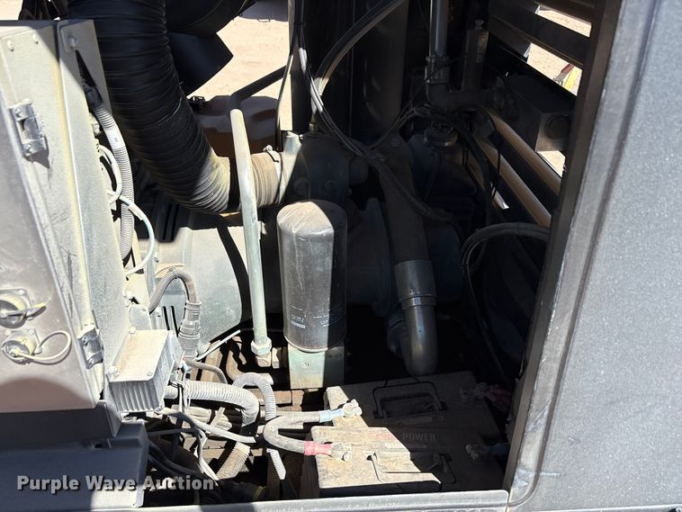 image for item EU4943 2022 Kaeser M118 air compressor