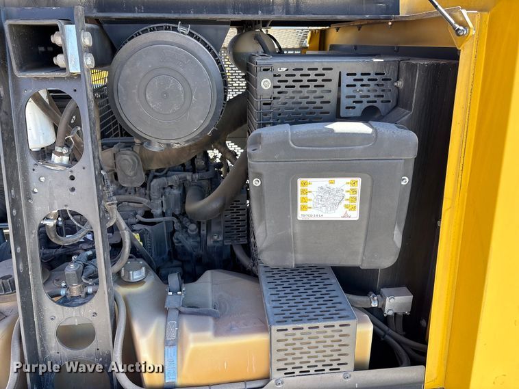 image for item EU4944 2022 Kaeser M118 air compressor