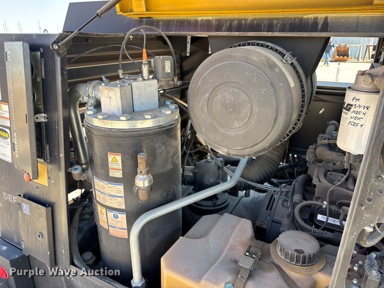 image for item EU4944 2022 Kaeser M118 air compressor