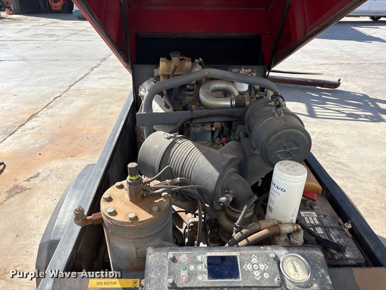 image for item EU4958 2016 Chicago Pneumatic CPS 185 KD7 SLT T4L air compressor