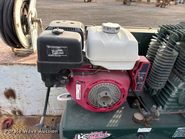 image for item EU5445 2013 Ford F550 utility / service truck