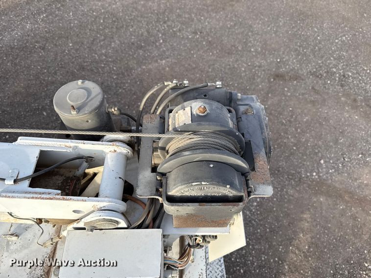 image for item EU5445 2013 Ford F550 utility / service truck