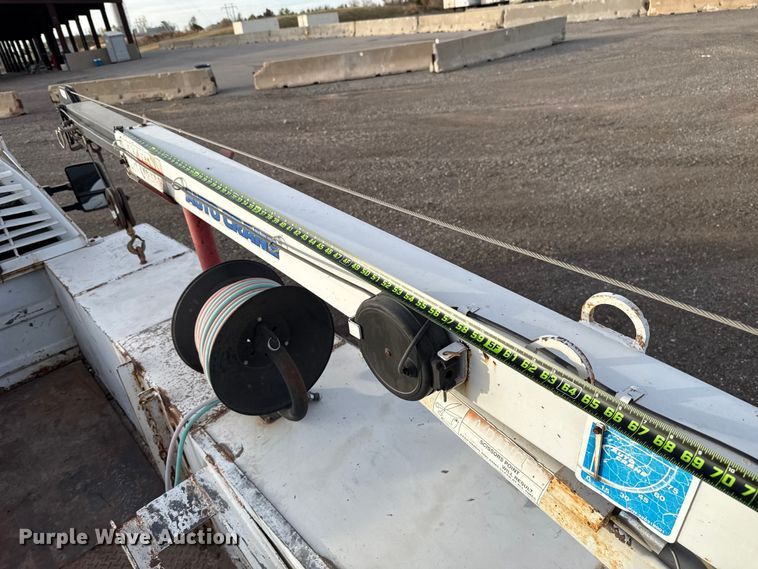 image for item EU5445 2013 Ford F550 utility / service truck