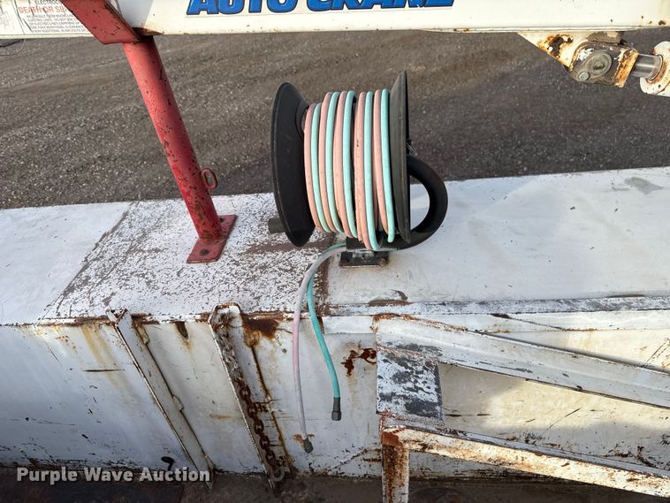 image for item EU5445 2013 Ford F550 utility / service truck