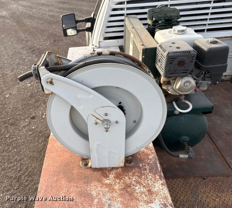 image for item EU5445 2013 Ford F550 utility / service truck