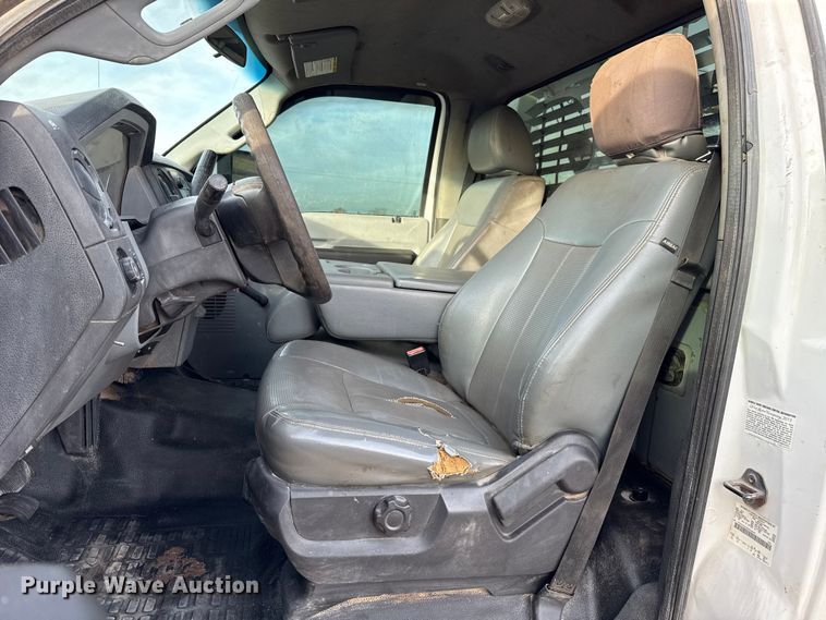 image for item EU5445 2013 Ford F550 utility / service truck