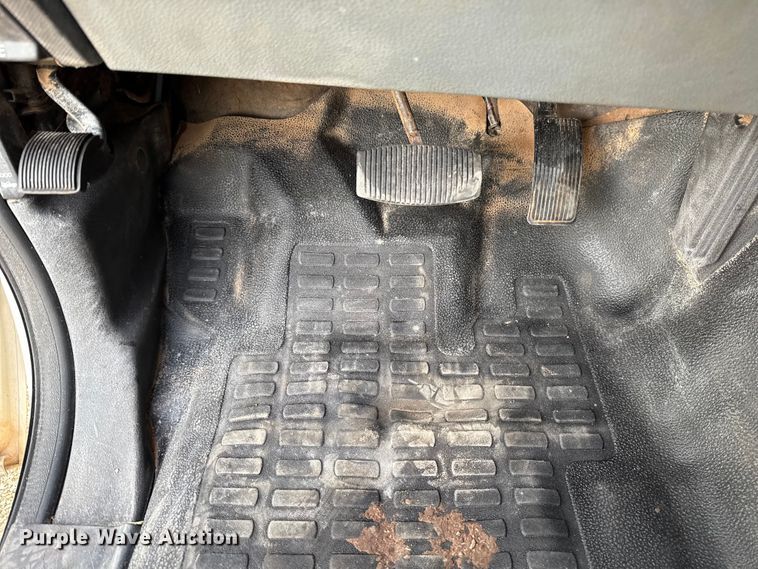 image for item EU5445 2013 Ford F550 utility / service truck