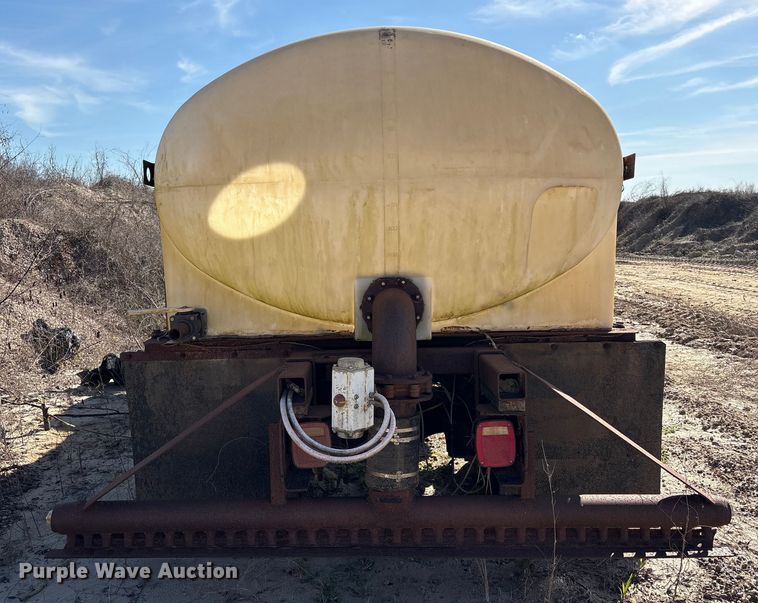 image for item EU7356 2007 Sterling Acterra water truck