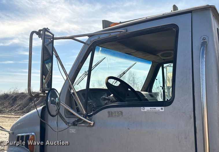 image for item EU7356 2007 Sterling Acterra water truck