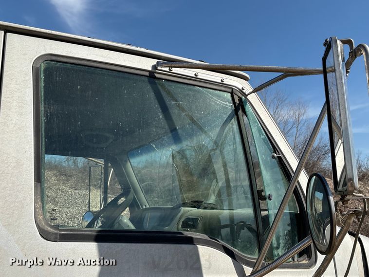 image for item EU7356 2007 Sterling Acterra water truck