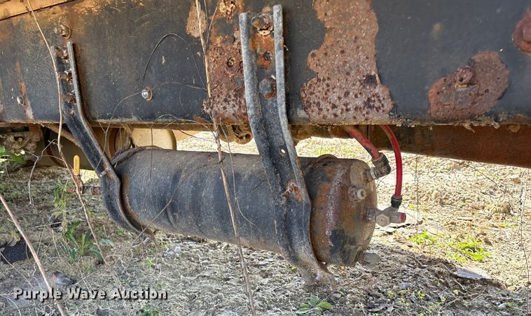 image for item EU7356 2007 Sterling Acterra water truck