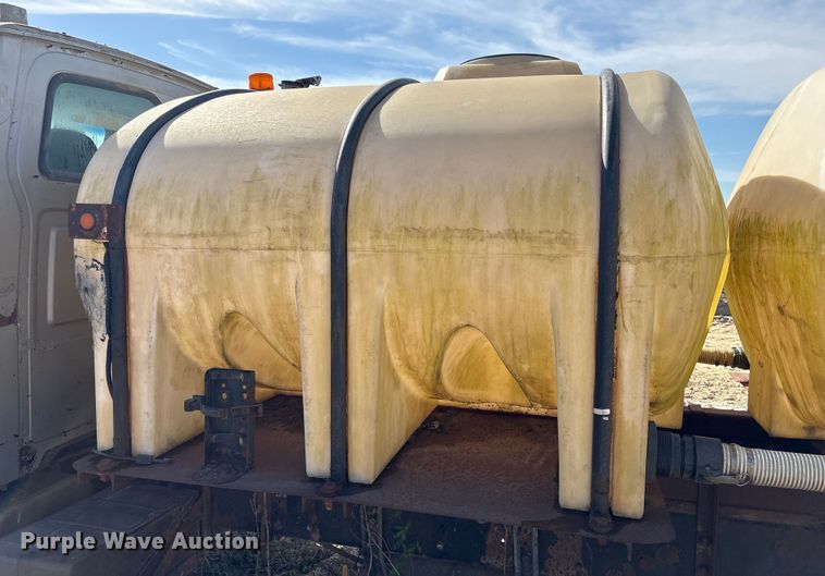 image for item EU7356 2007 Sterling Acterra water truck