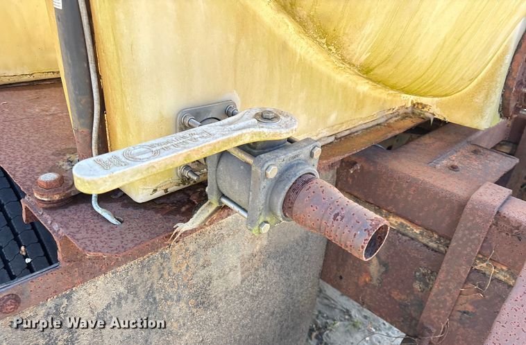 image for item EU7356 2007 Sterling Acterra water truck