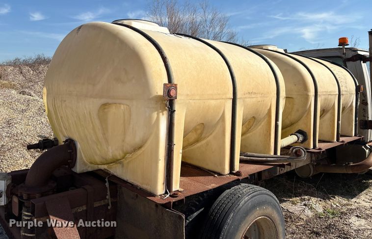 image for item EU7356 2007 Sterling Acterra water truck