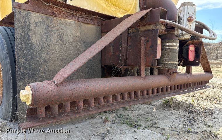 image for item EU7356 2007 Sterling Acterra water truck