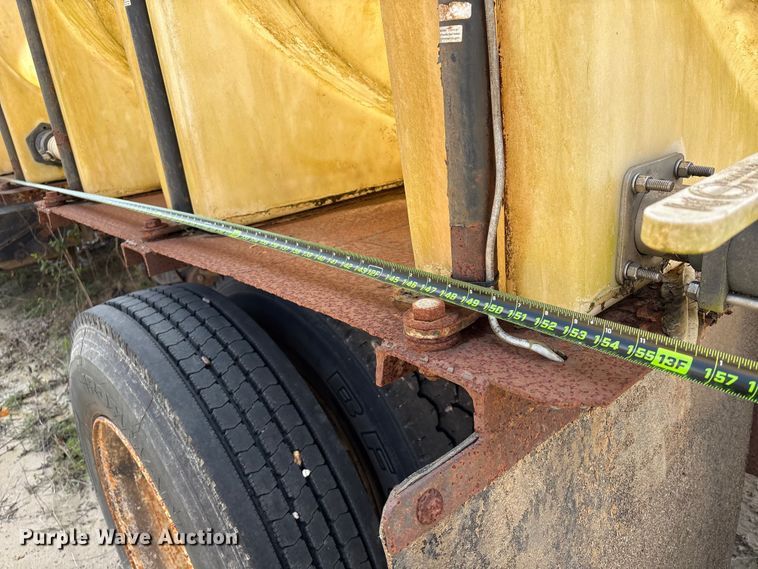 image for item EU7356 2007 Sterling Acterra water truck