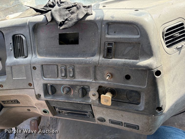 image for item EU7356 2007 Sterling Acterra water truck