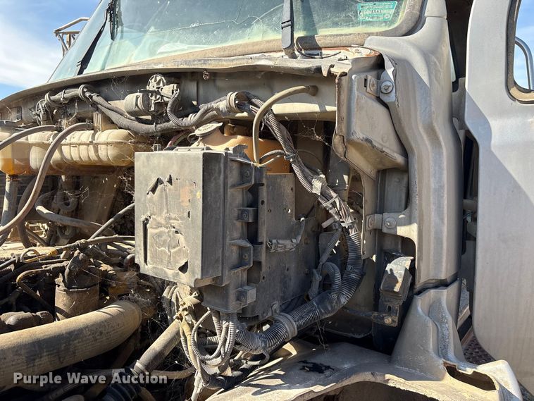 image for item EU7356 2007 Sterling Acterra water truck