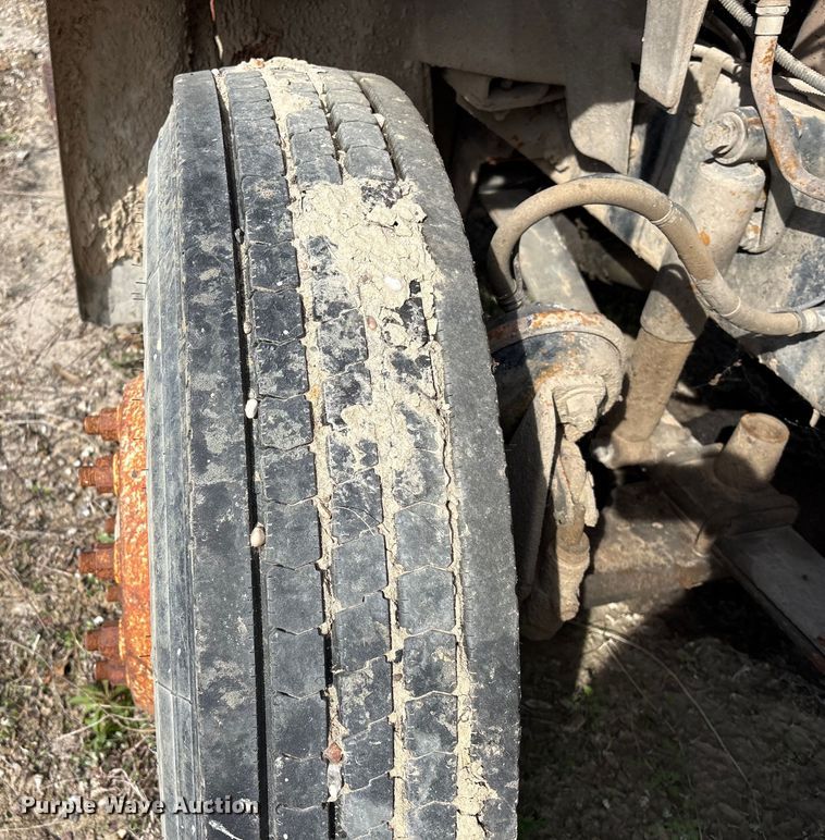 image for item EU7356 2007 Sterling Acterra water truck