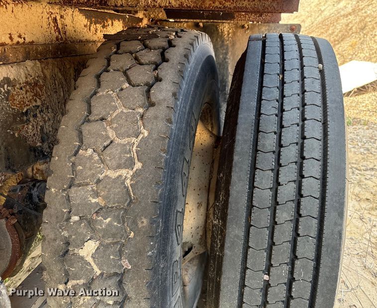 image for item EU7356 2007 Sterling Acterra water truck