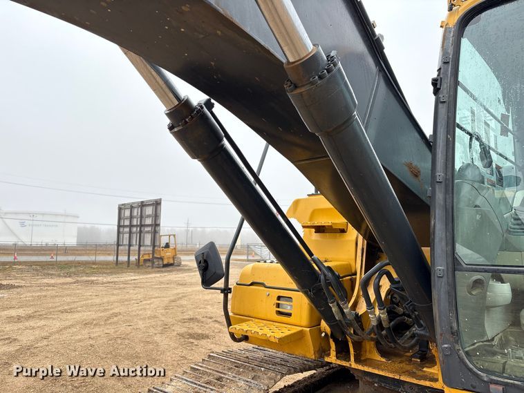 image for item EU7380 2015 John Deere 210G excavator