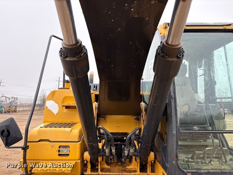 image for item EU7380 2015 John Deere 210G excavator