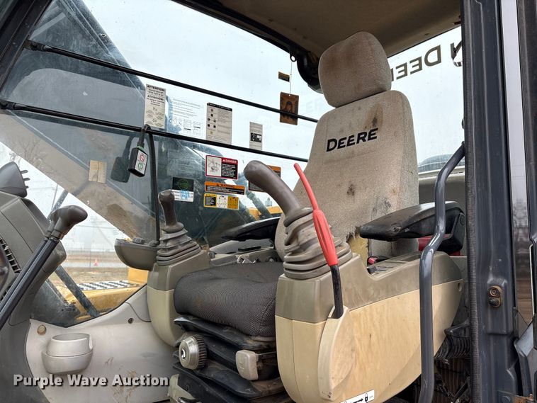 image for item EU7380 2015 John Deere 210G excavator