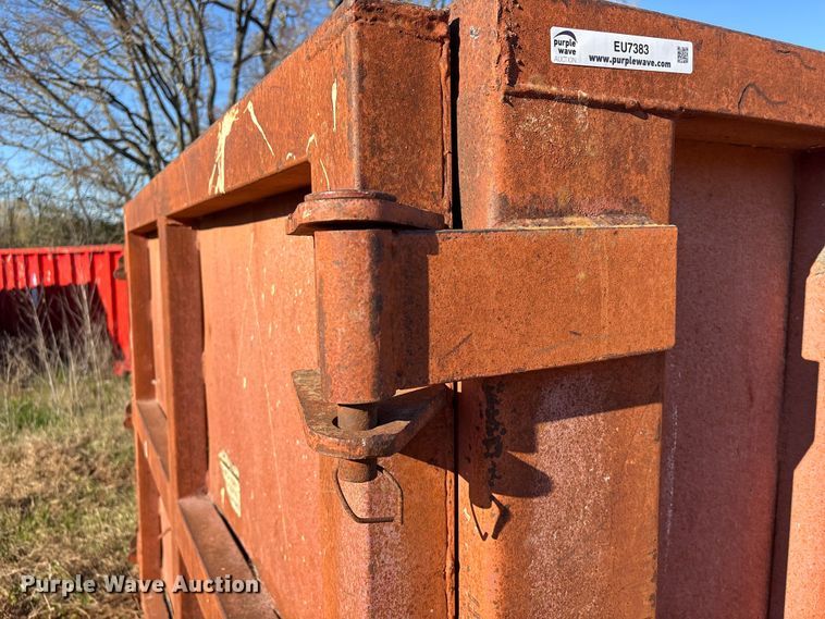 image for item EU7383 Roll-off dumpster