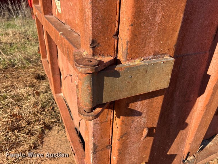 image for item EU7383 Roll-off dumpster