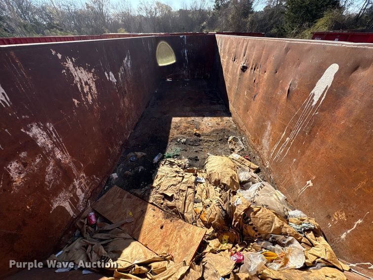 image for item EU7383 Roll-off dumpster