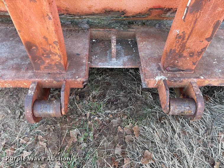 image for item EU7383 Roll-off dumpster