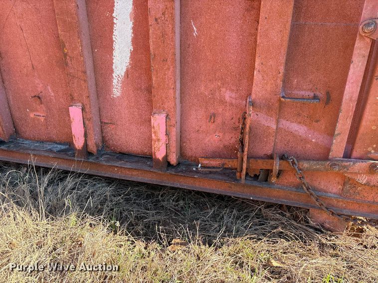 image for item EU7383 Roll-off dumpster