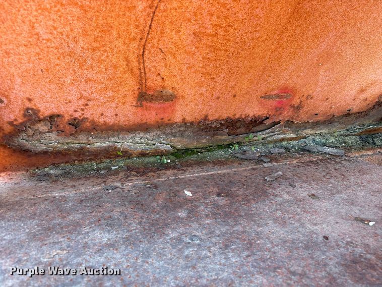 image for item EU7383 Roll-off dumpster