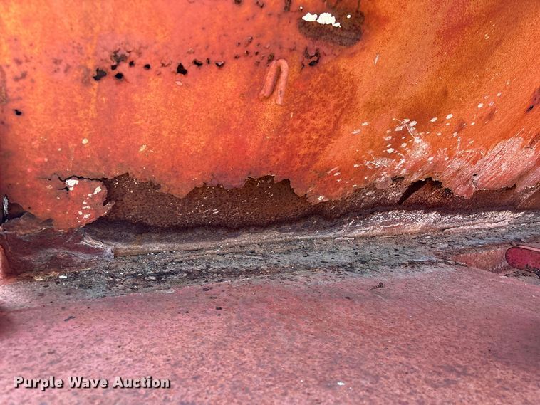 image for item EU7384 Roll-off dumpster